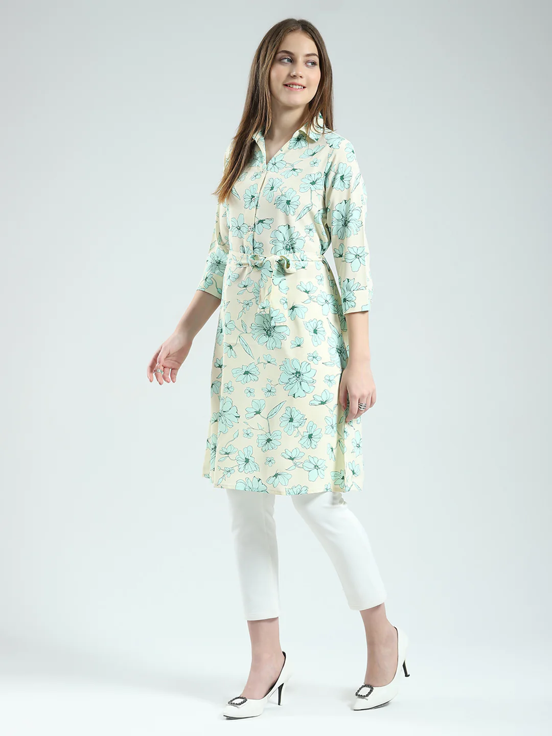 Women Beige Printed Collar 3/4th Sleeve Tunic - Image 3