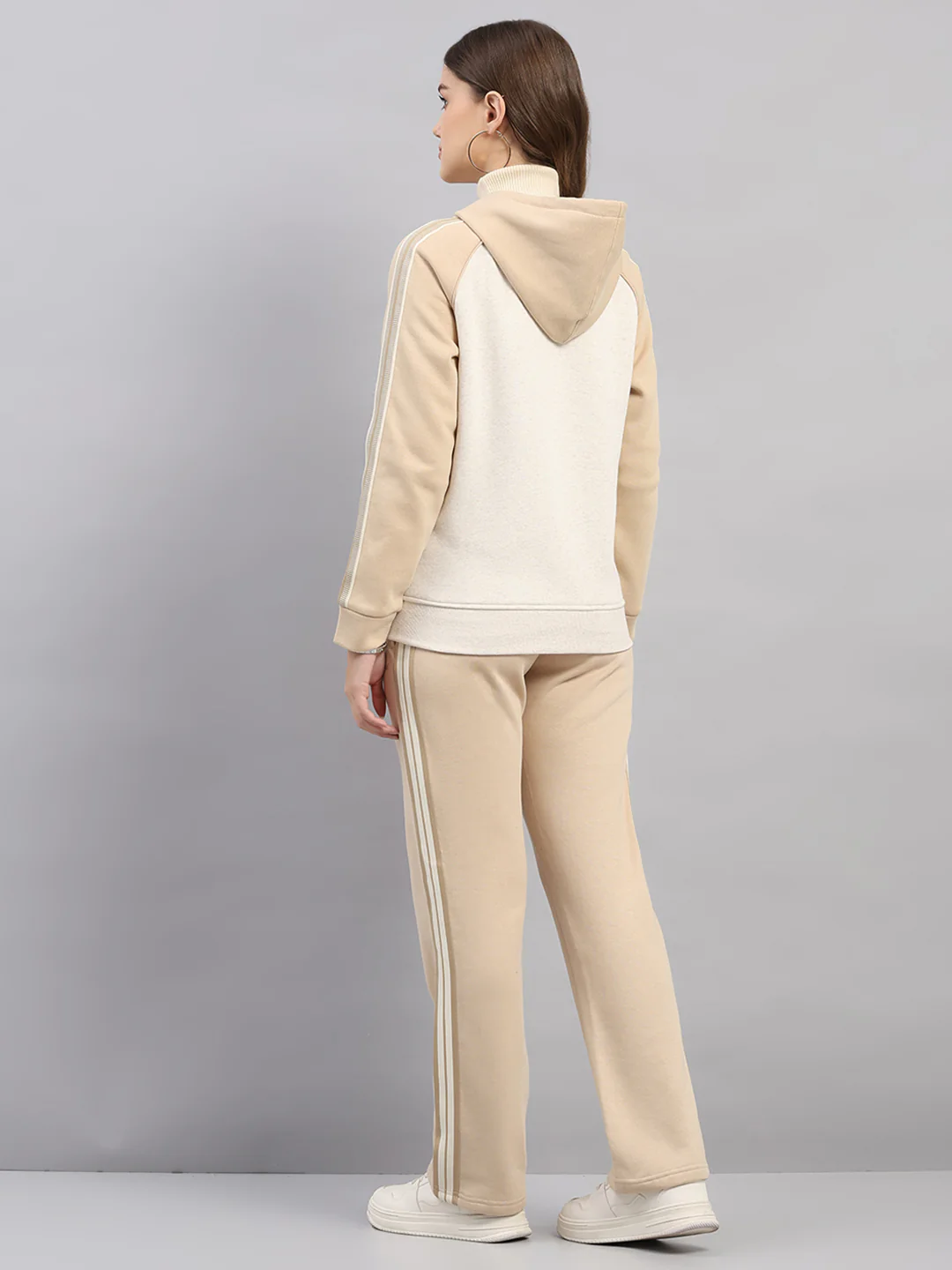Women Beige Printed Hooded Full Sleeve Winter Tracksuit - Image 5