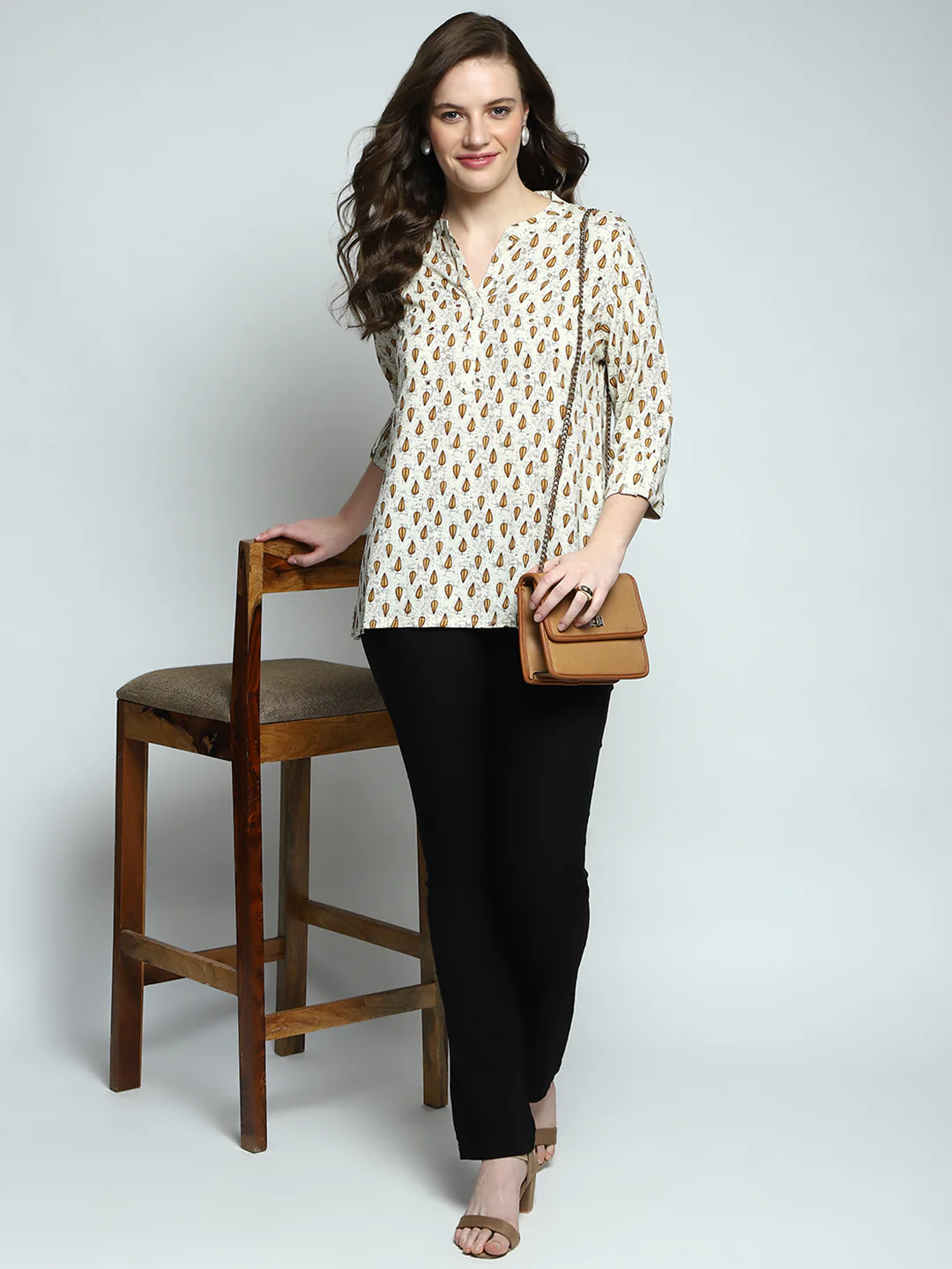 Women Beige Printed Round Neck 3/4th Sleeve Top - Image 2