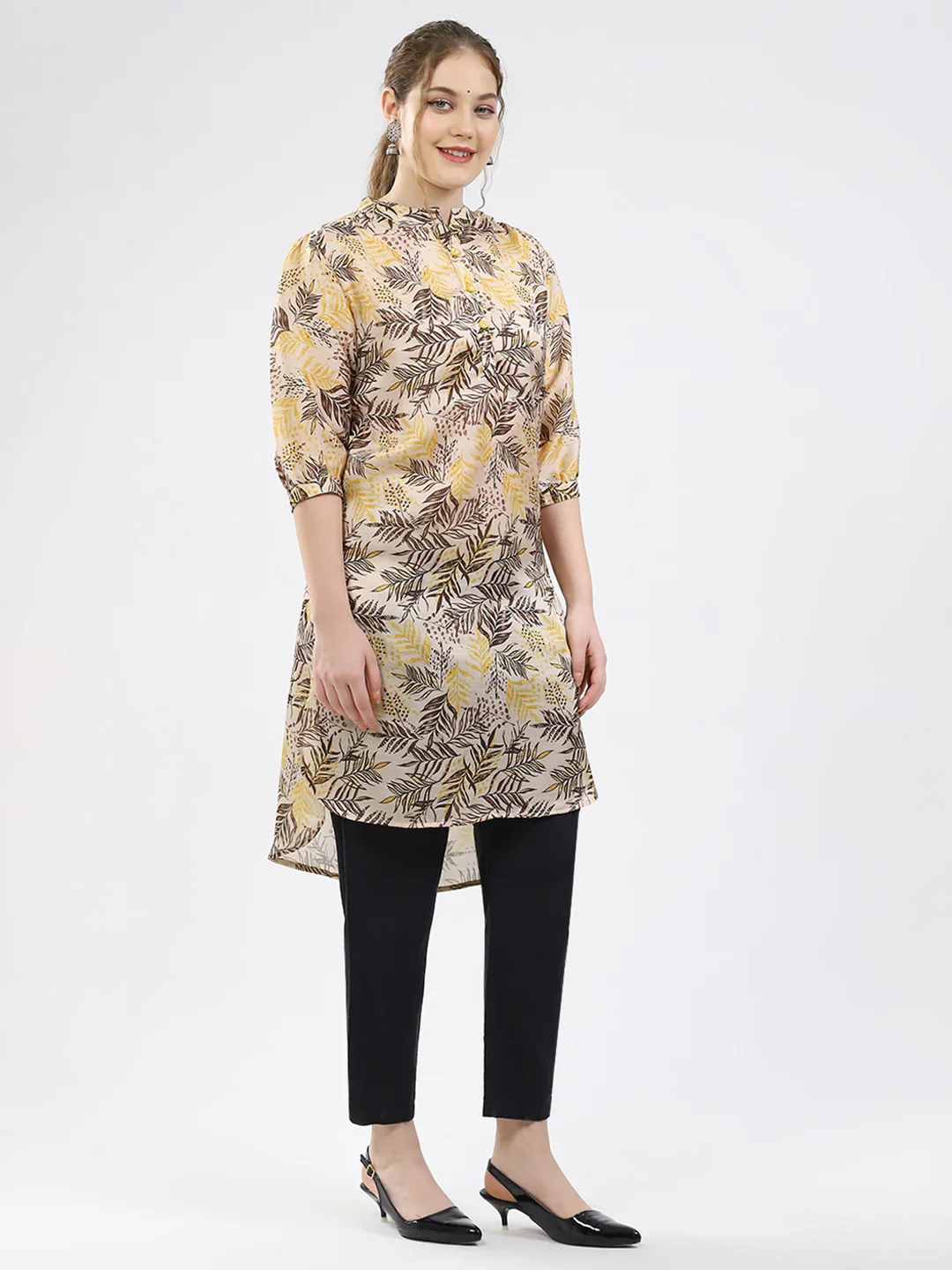 Women Beige Printed Round Neck 3/4th Sleeve Winter Kurti - Image 4