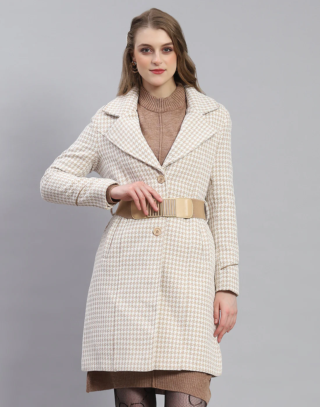 Women Beige Self Design Lapel Collar Full Sleeve Coat - Image 2