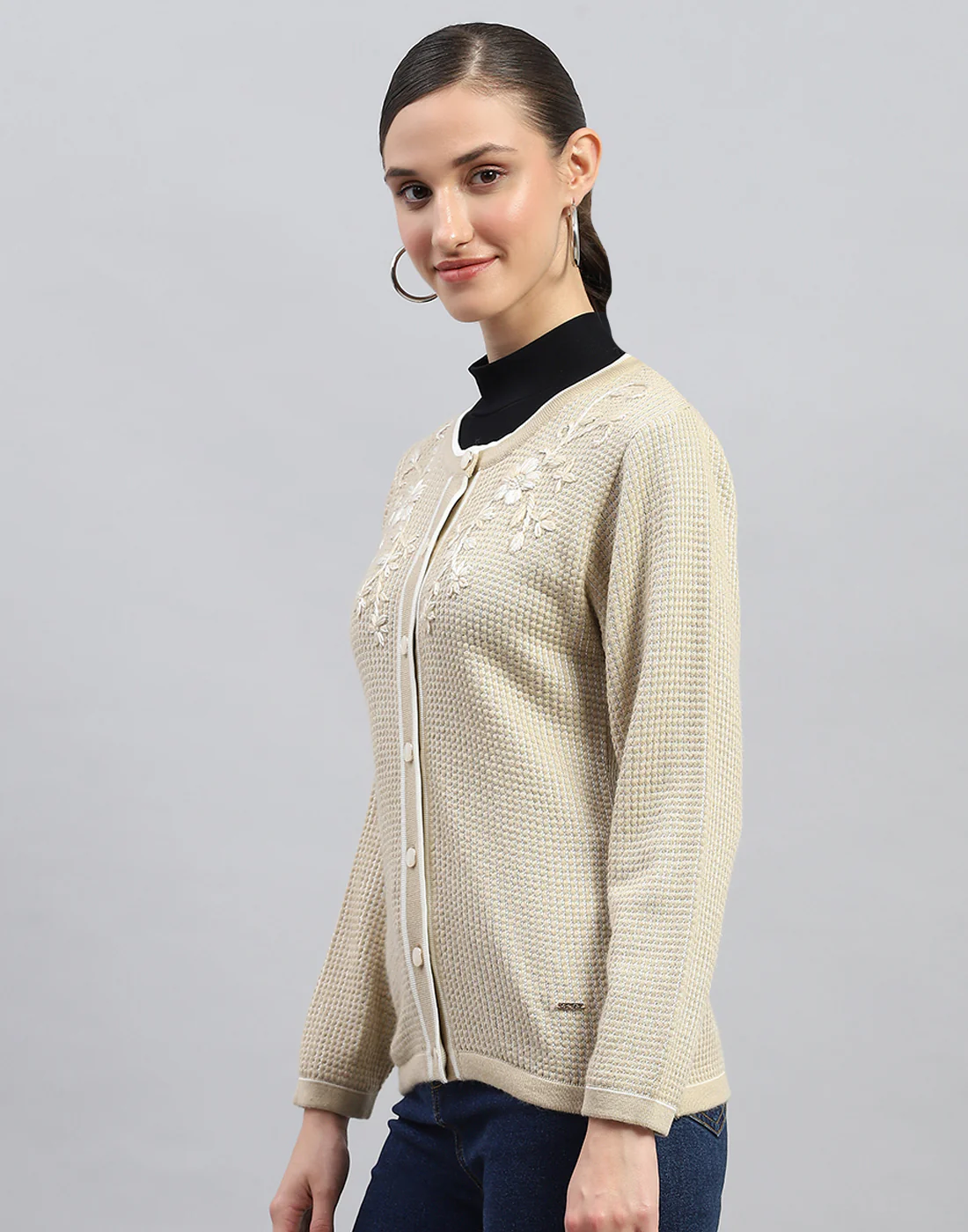 Women Beige Self Design Round Neck Full Sleeve Cardigan - Image 3