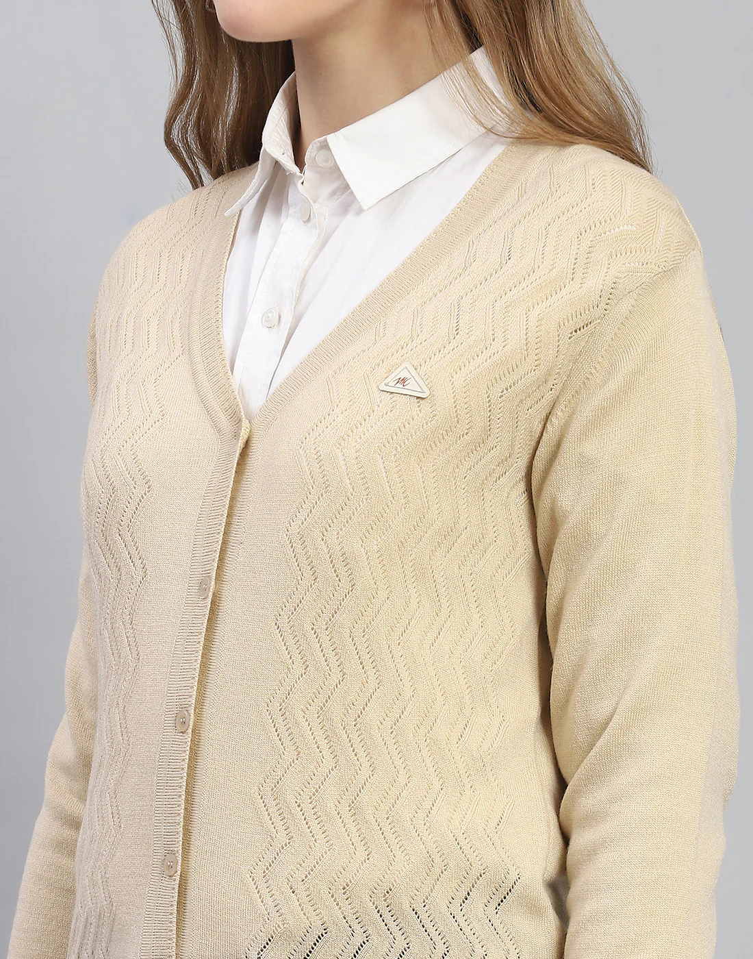Women Beige Self Design V Neck Full Sleeve Cardigan - Image 6