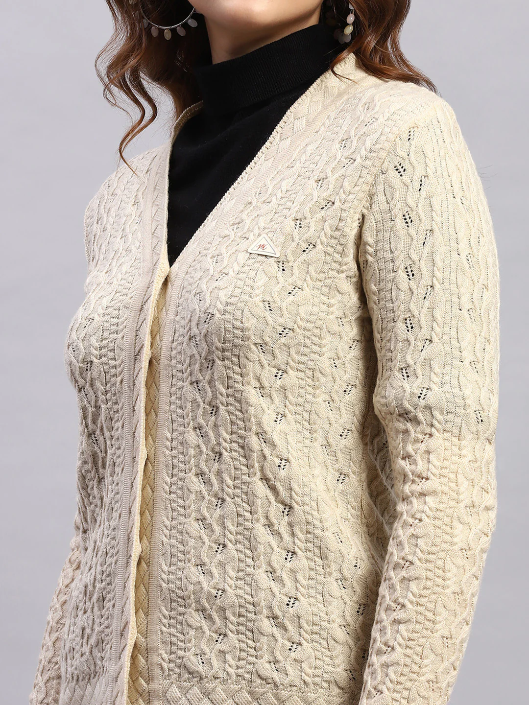 Women Beige Self Design V Neck Full Sleeve Cardigan - Image 6