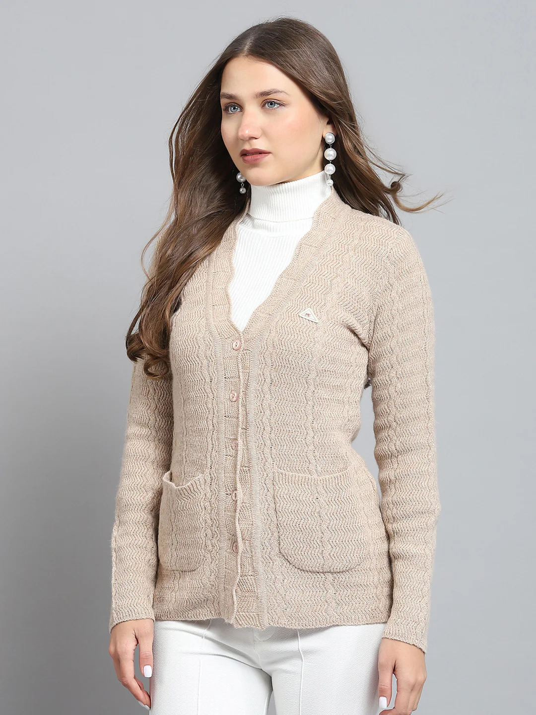 Women Beige Self Design V Neck Full Sleeve Cardigan - Image 3