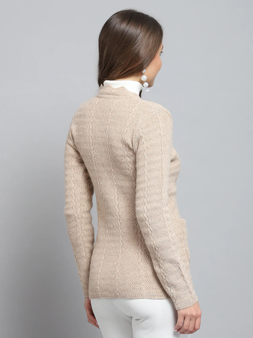 Women Beige Self Design V Neck Full Sleeve Cardigan - Image 5