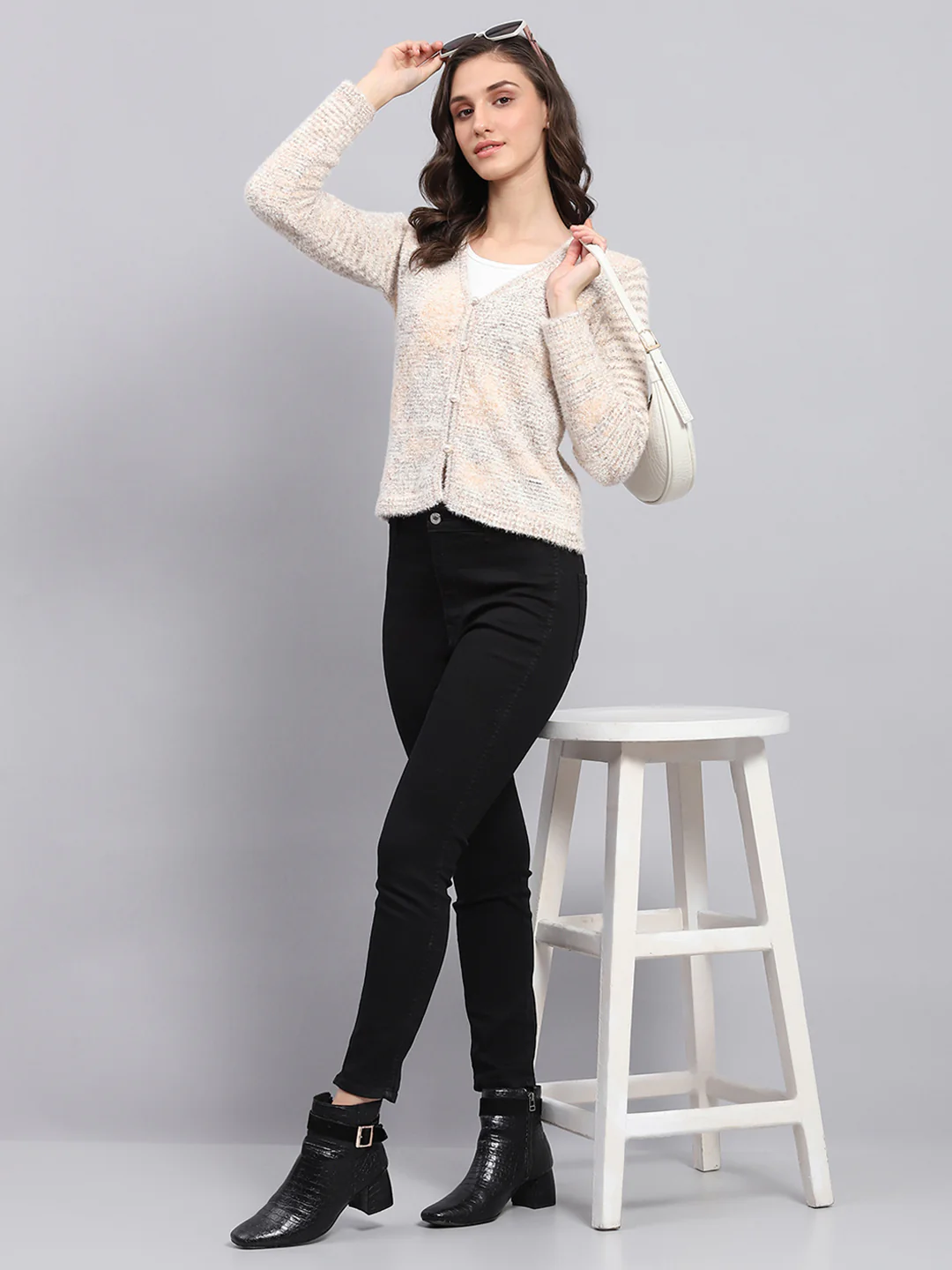 Women Beige Self Design V Neck Full Sleeve Cardigan - Image 2