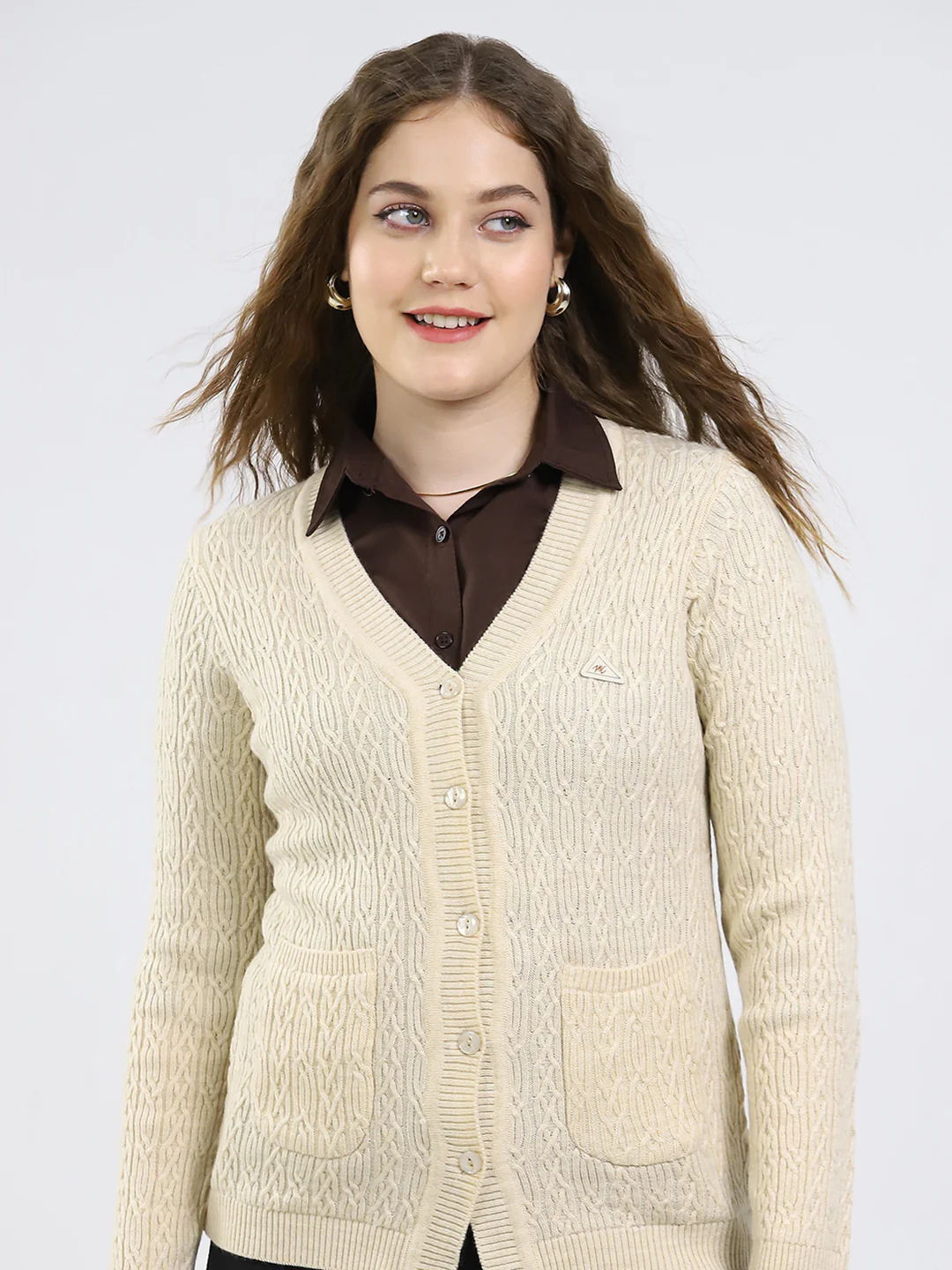 Women Beige Self Design V Neck Full Sleeve Cardigan - Image 7