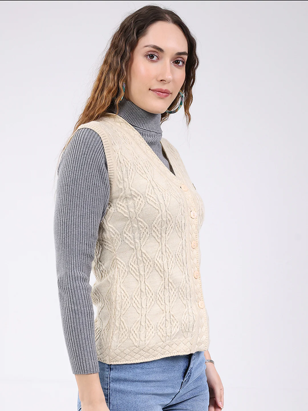 Women Beige Self Design V Neck Sleeveless Cardigan - Image 4