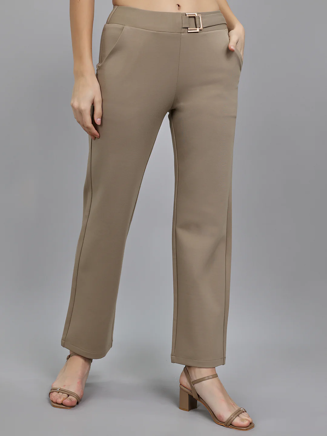 Women Beige Solid Regular Fit Jegging - Image 3