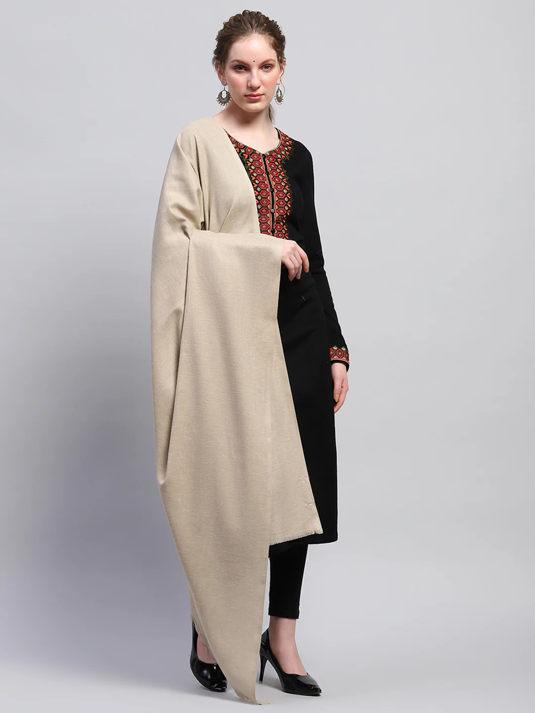 Women Beige Solid Shawl - Image 4