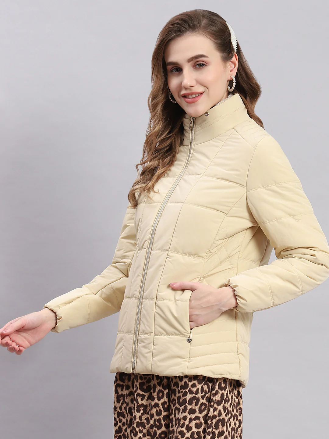Women Beige Solid Stand Collar Full Sleeve Jackets - Image 3