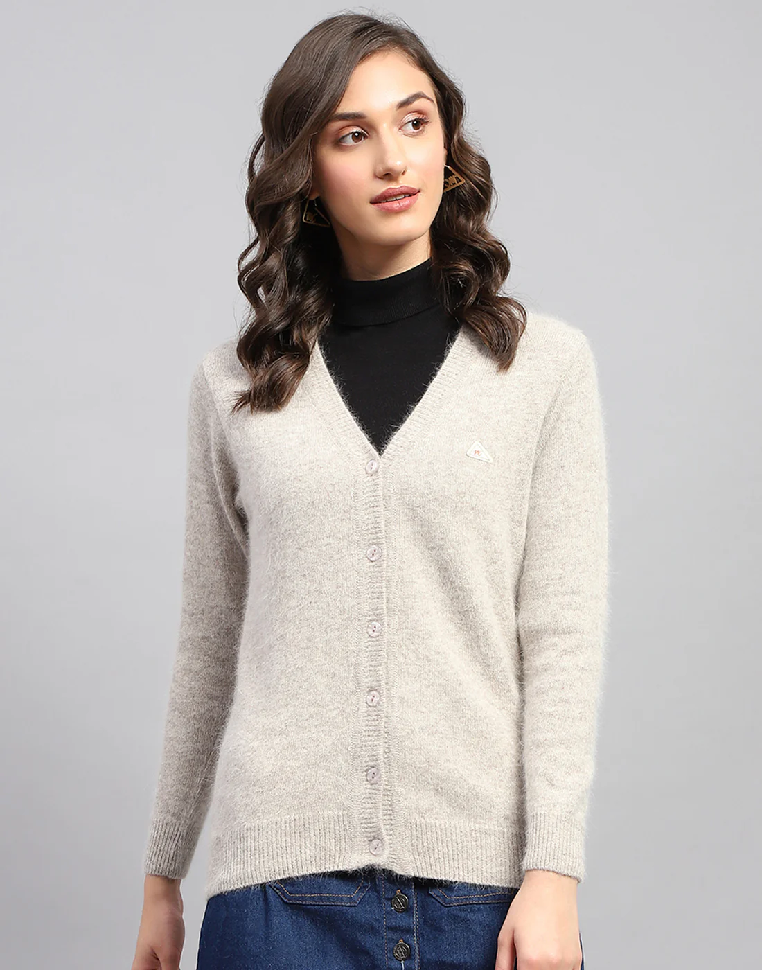 Women Beige Solid V Neck Full Sleeve Cardigan - Image 3