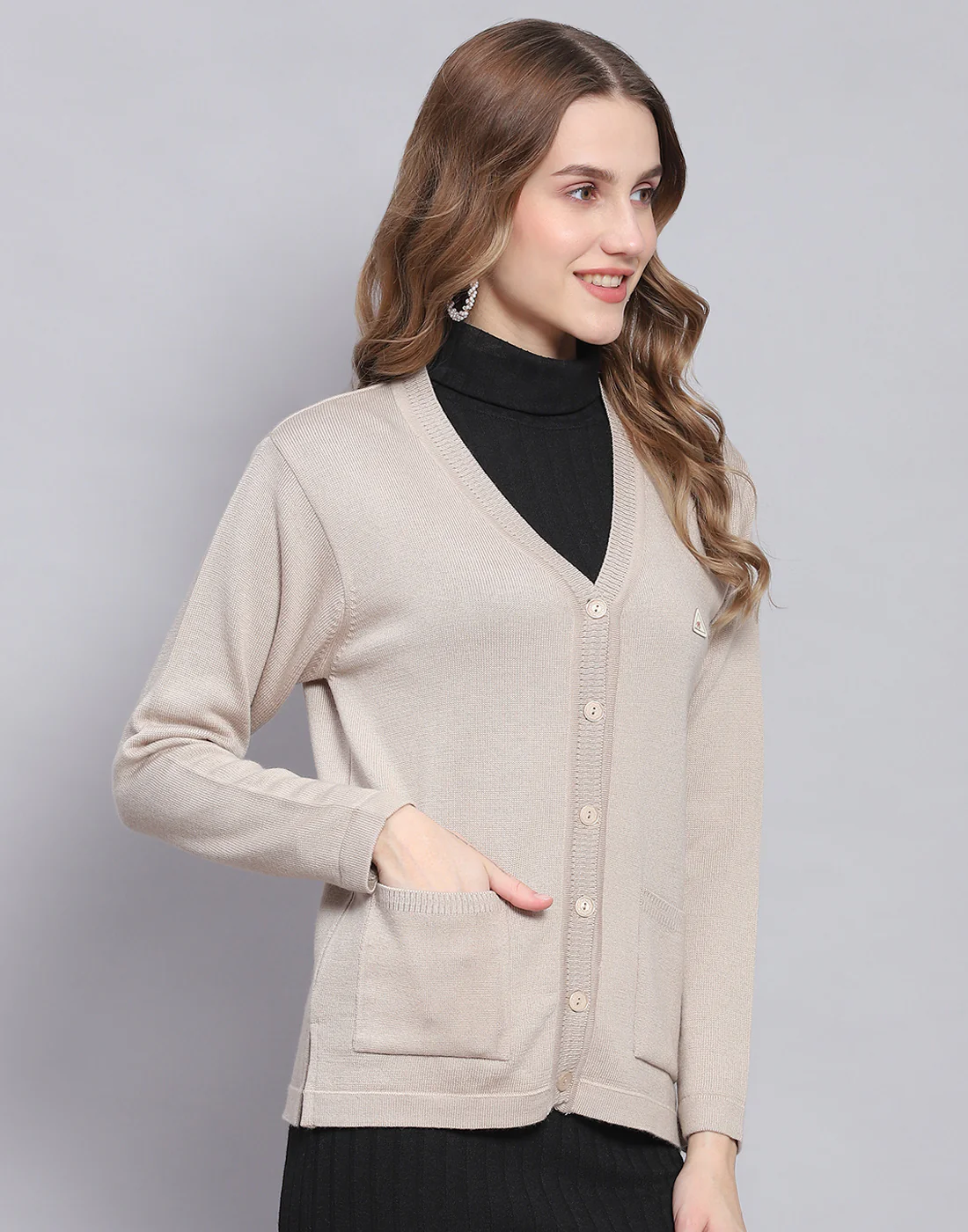 Women Beige Solid V Neck Full Sleeve Cardigan - Image 4