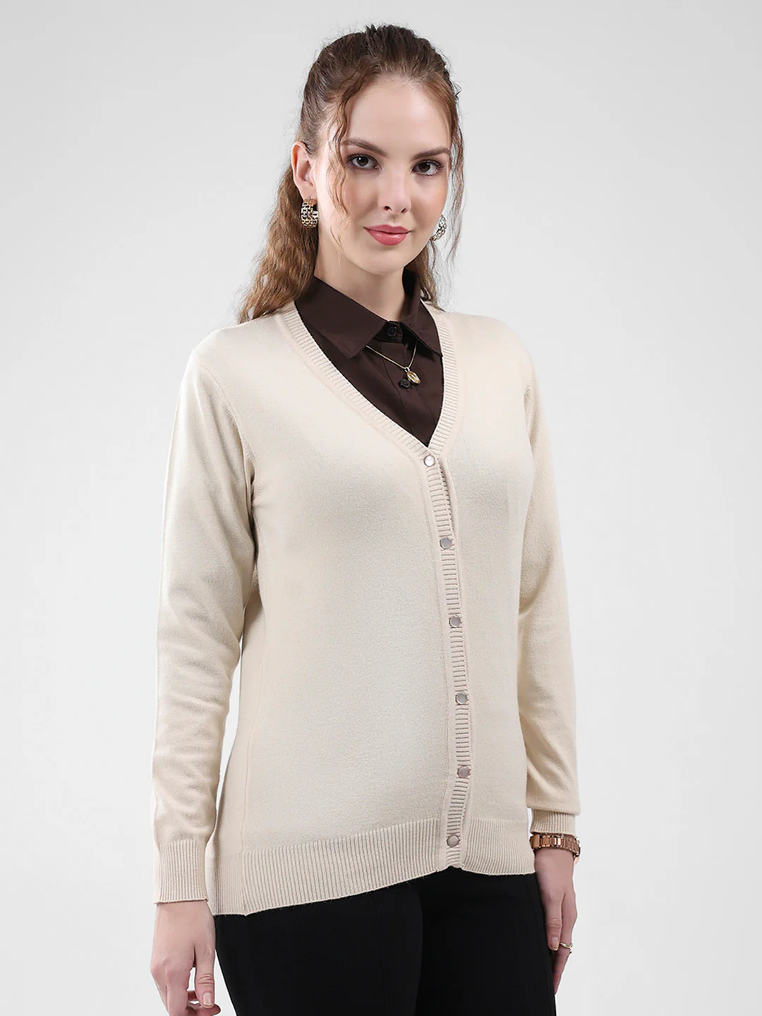 Women Beige Solid V Neck Full Sleeve Cardigan - Image 4