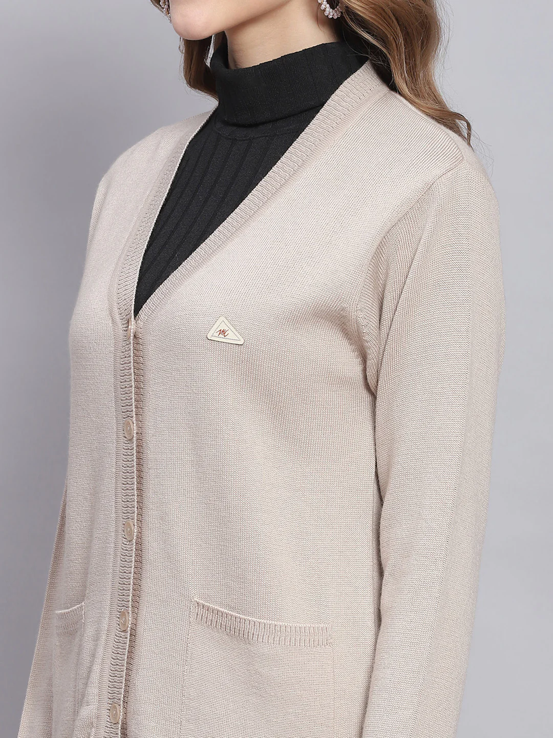 Women Beige Solid V Neck Full Sleeve Cardigans - Image 6