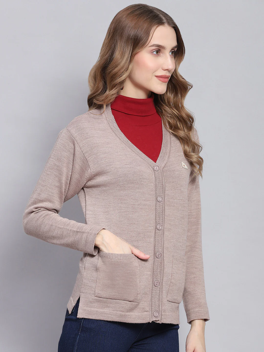 Women Beige Solid V Neck Full Sleeve Cardigans - Image 4