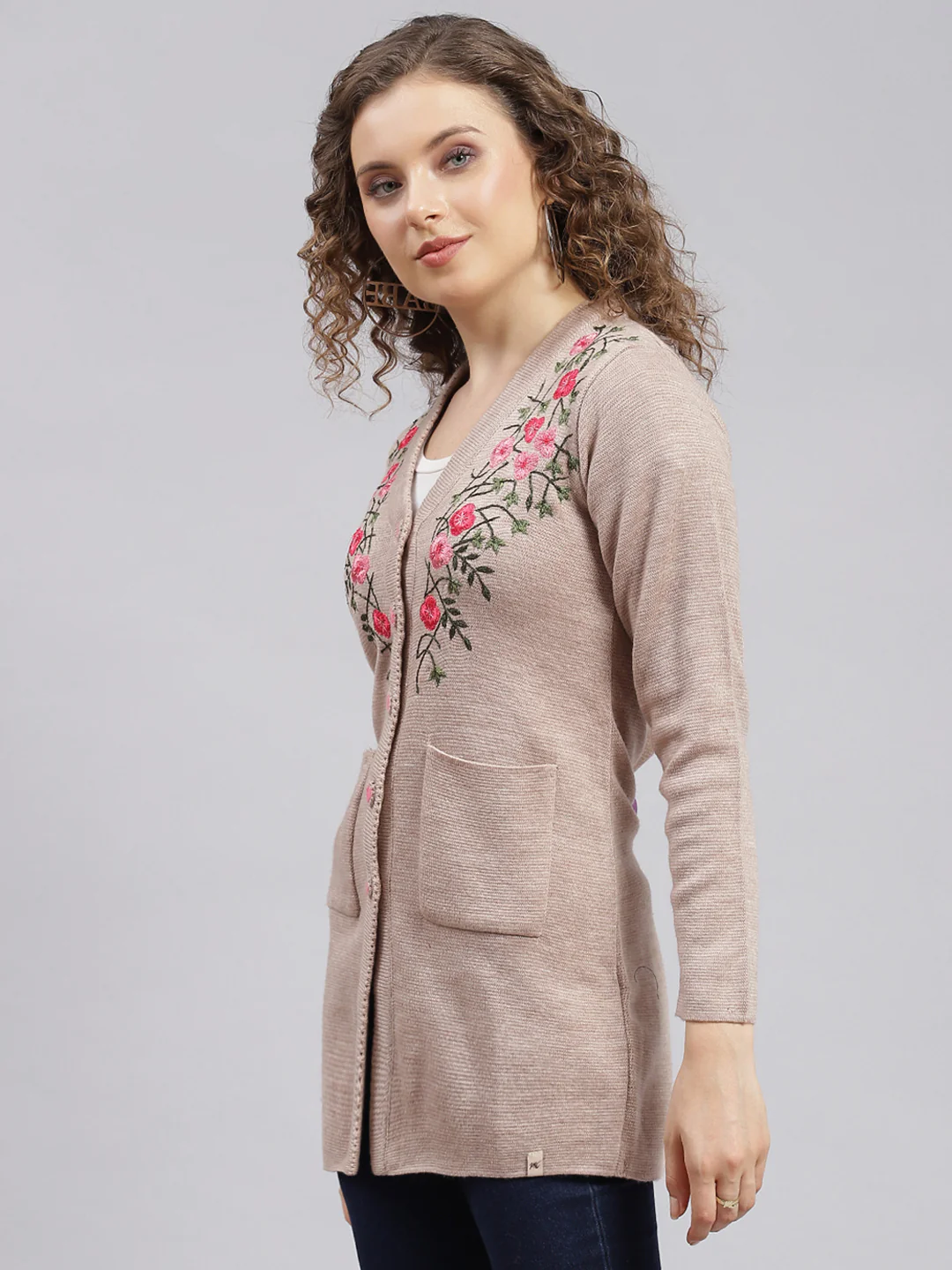 Women Beige Solid Wool blend Cardigan - Image 4