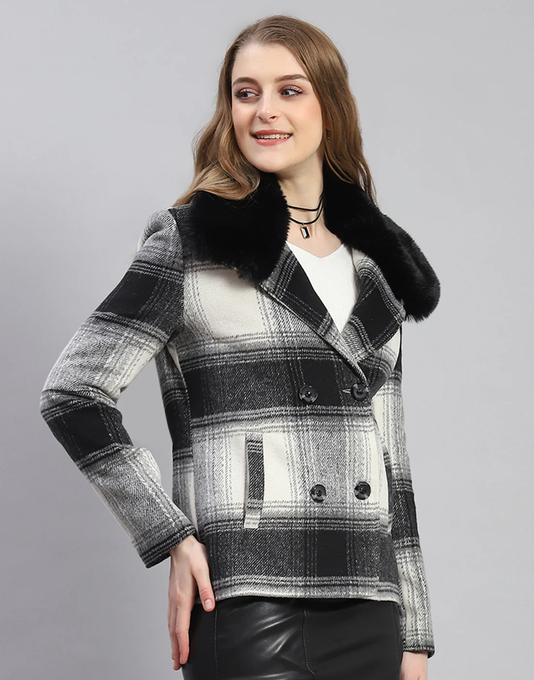Women Black Check Collar Full Sleeve Coat - Image 4