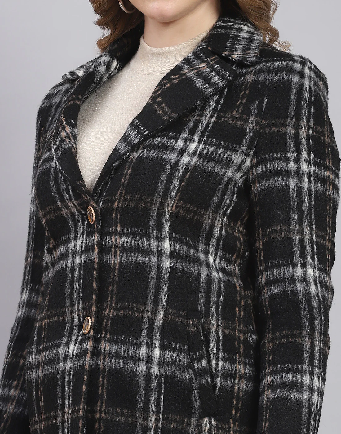 Women Black Check Lapel Collar Full Sleeve Coat - Image 7