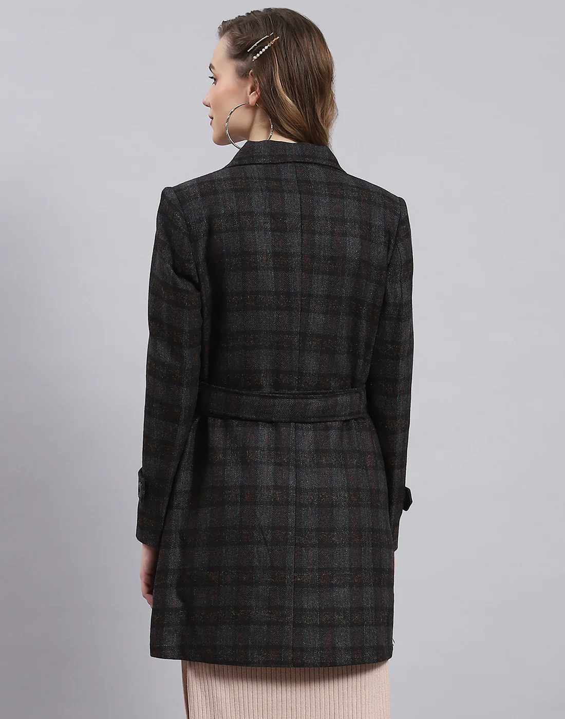 Women Black Check Lapel Collar Full Sleeve Coat - Image 5