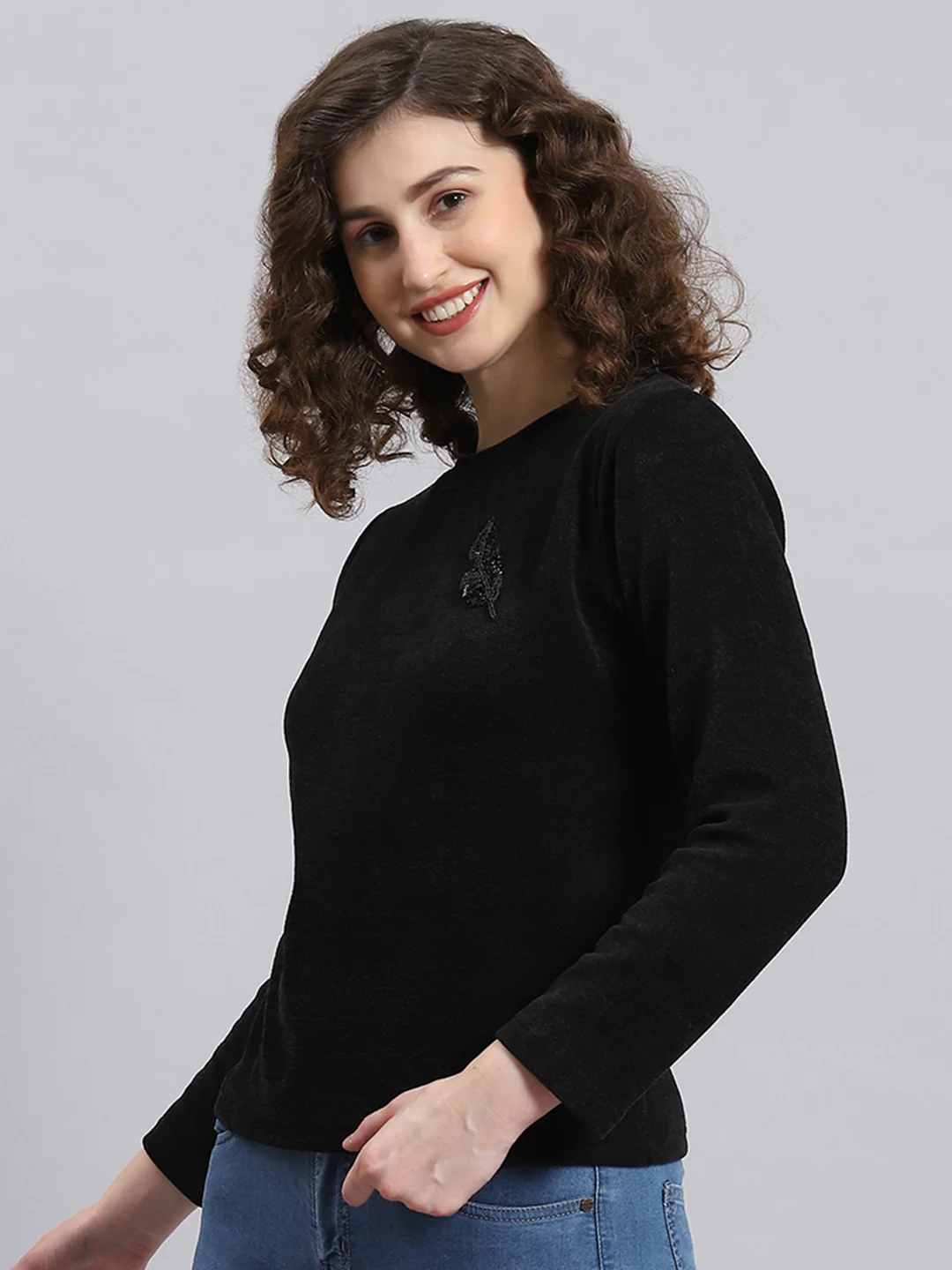 Women Black Embroidered Round Neck Full Sleeve Sweater - Image 3