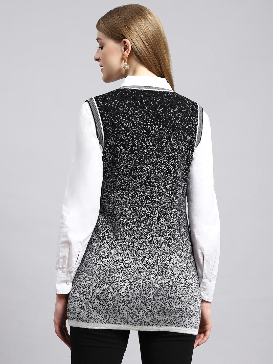 Women Black Jaquard Cardigan - Image 4