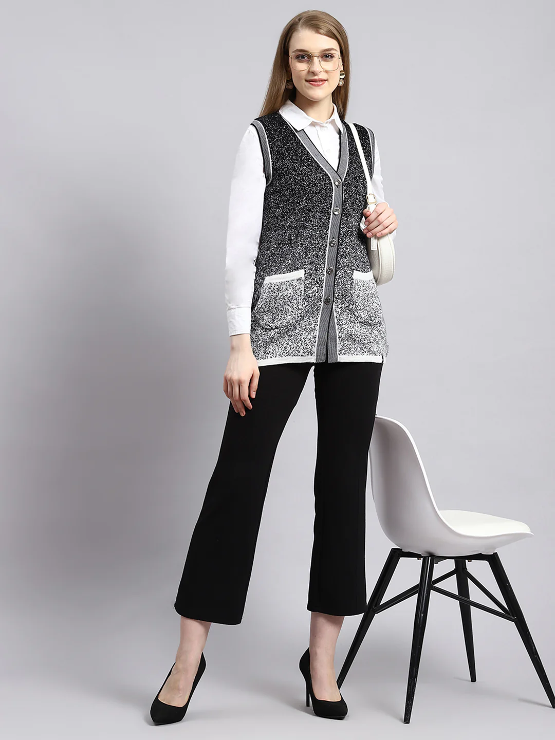 Women Black Jaquard Cardigan - Image 5