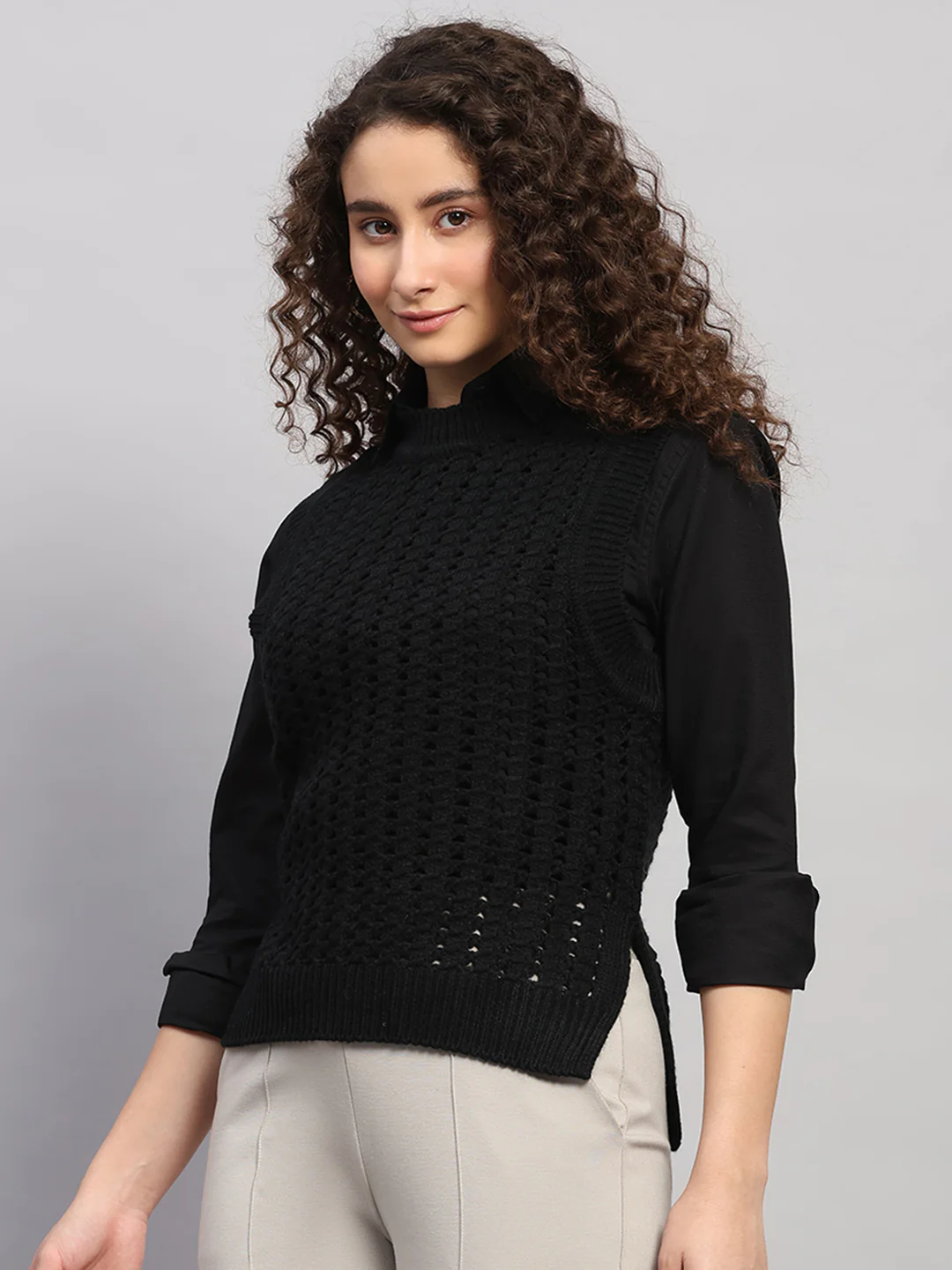 Women Black Jaquard Round Neck Sleeveless Winter Top - Image 3