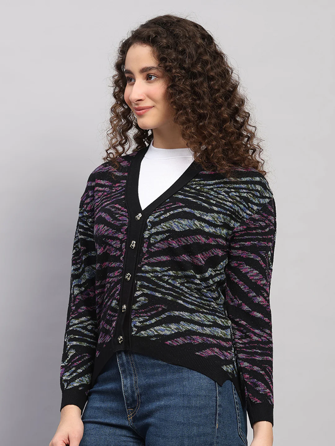 Women Black Jaquard V Neck Full Sleeve Cardigan - Image 3