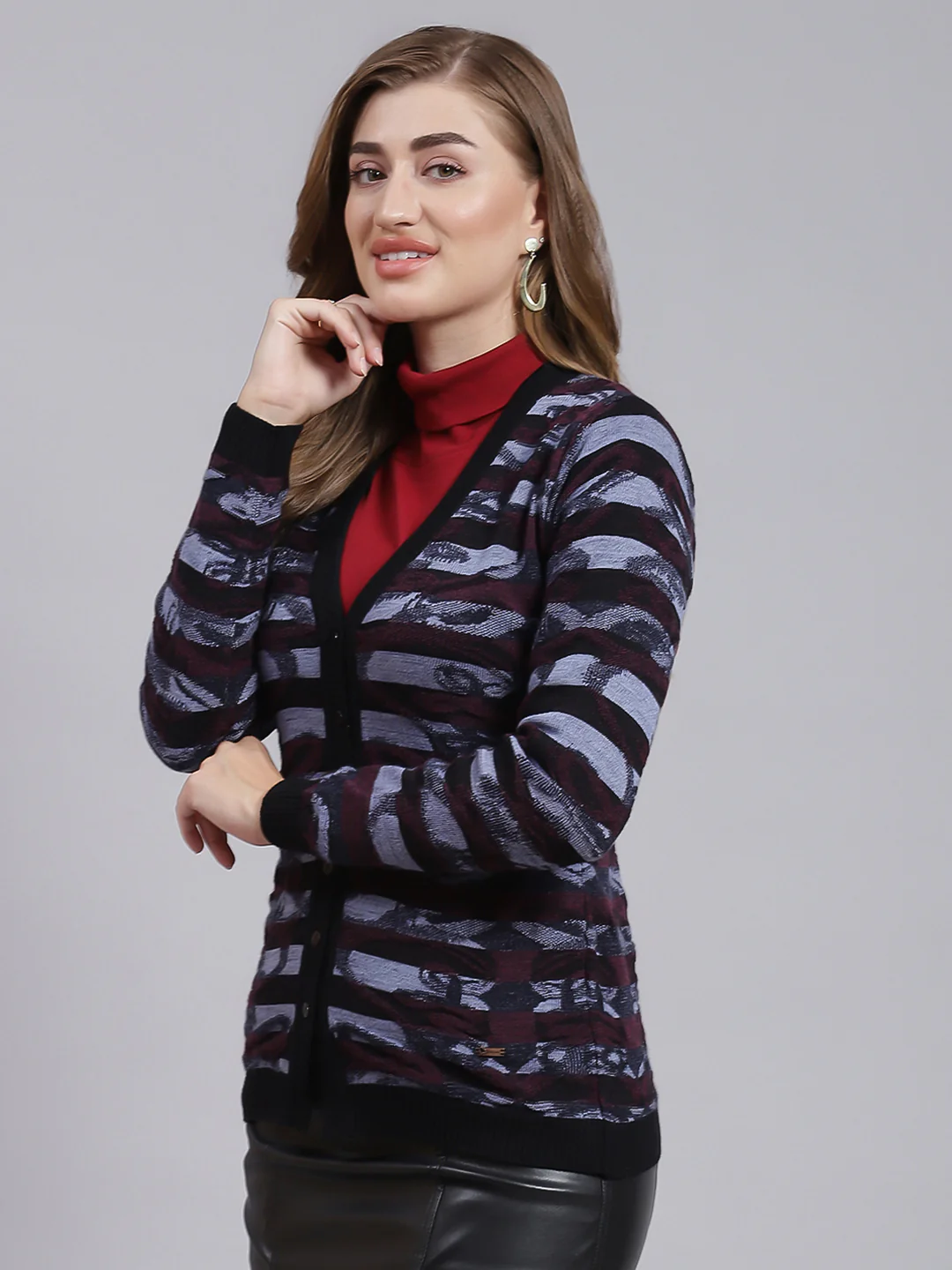 Women Black Jaquard Wool blend Cardigan - Image 4