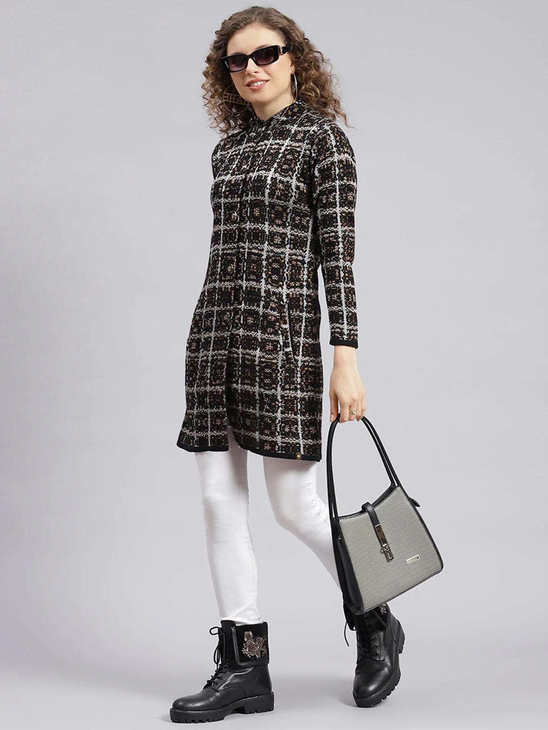 Women Black Jaquard Wool blend Knitted Coat - Image 5