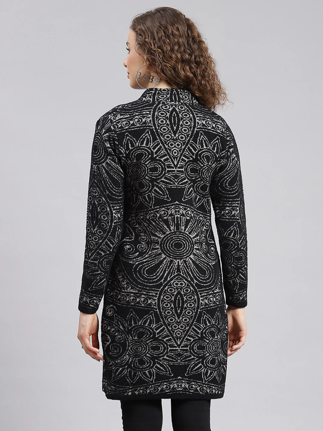 Women Black Jaquard Wool blend Knitted Coat - Image 4