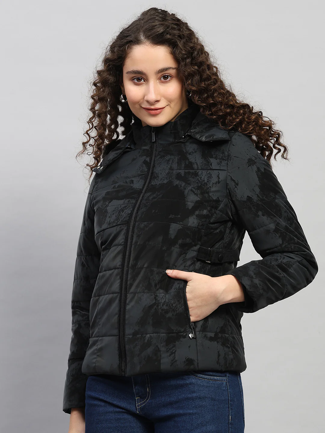 Women Black Printed Hooded Full Sleeve Jacket - Image 3