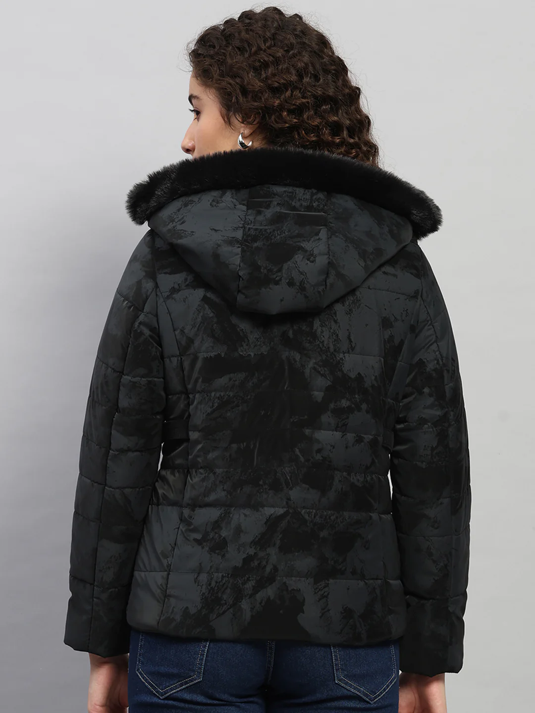 Women Black Printed Hooded Full Sleeve Jacket - Image 5