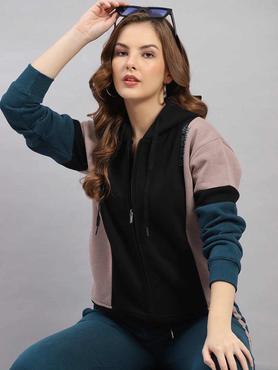 Women Black Printed Hooded Full Sleeve Winter Tracksuit - Image 6