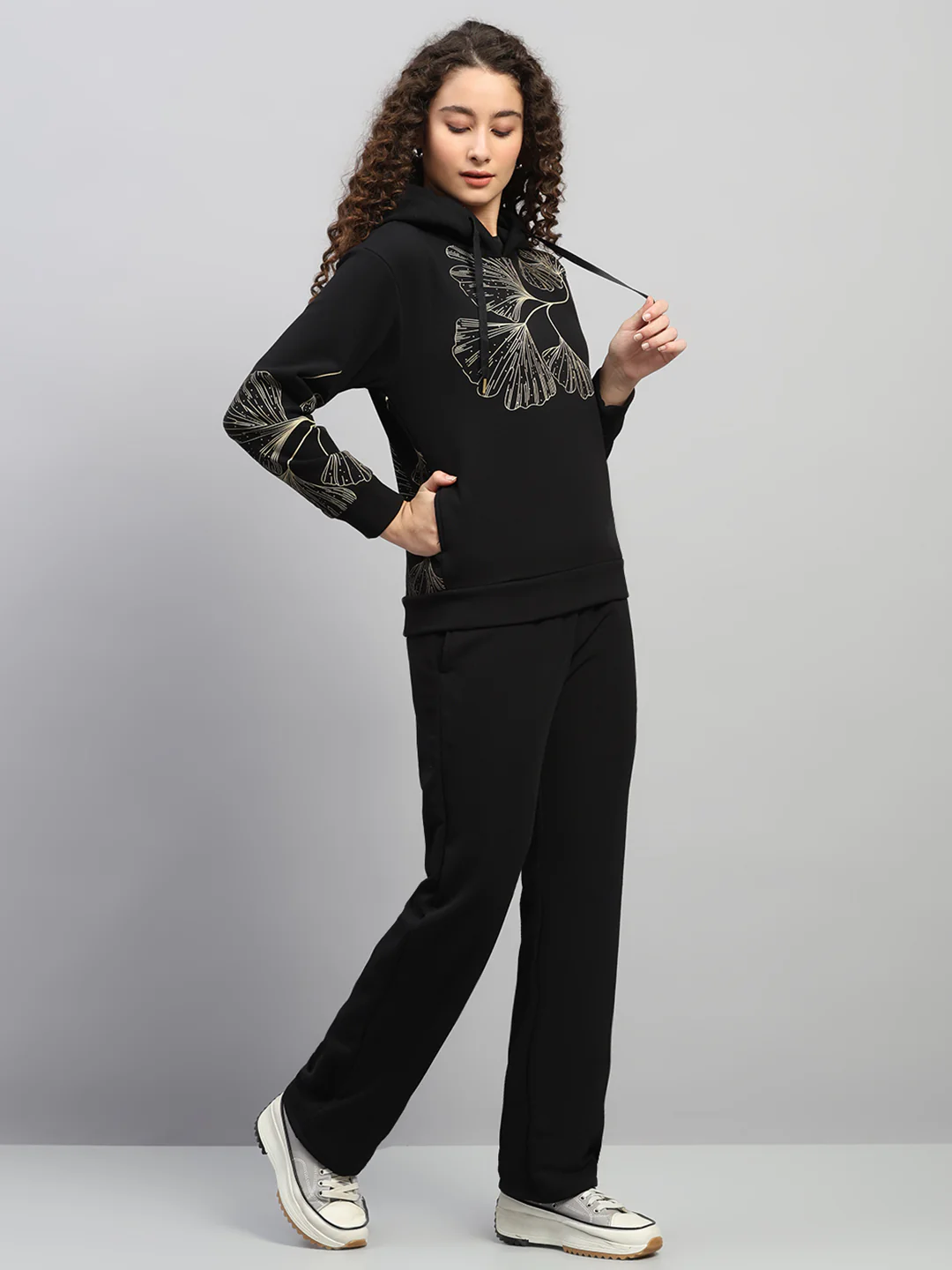 Women Black Printed Hooded Full Sleeve Winter Tracksuit - Image 4