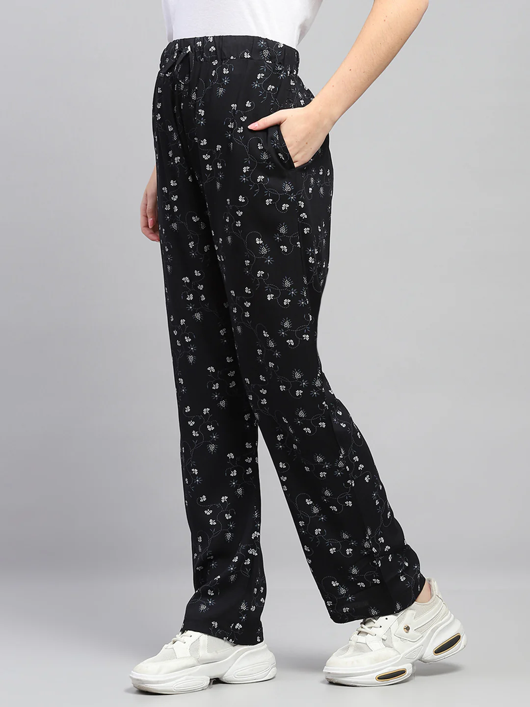Women Black Printed Regular Fit Lower - Image 3