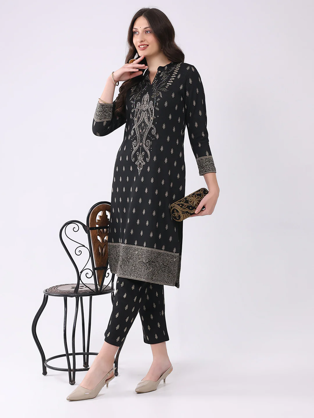 Women Black Printed Round Neck Full Sleeve Kurti Set for Winter - Image 2