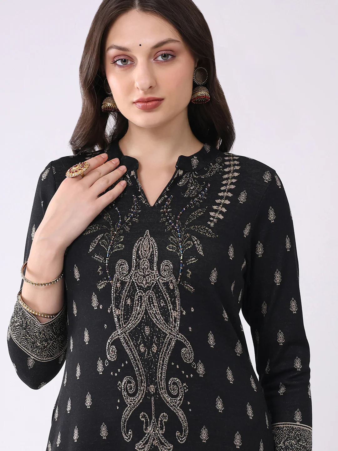 Women Black Printed Round Neck Full Sleeve Kurti Set for Winter - Image 6