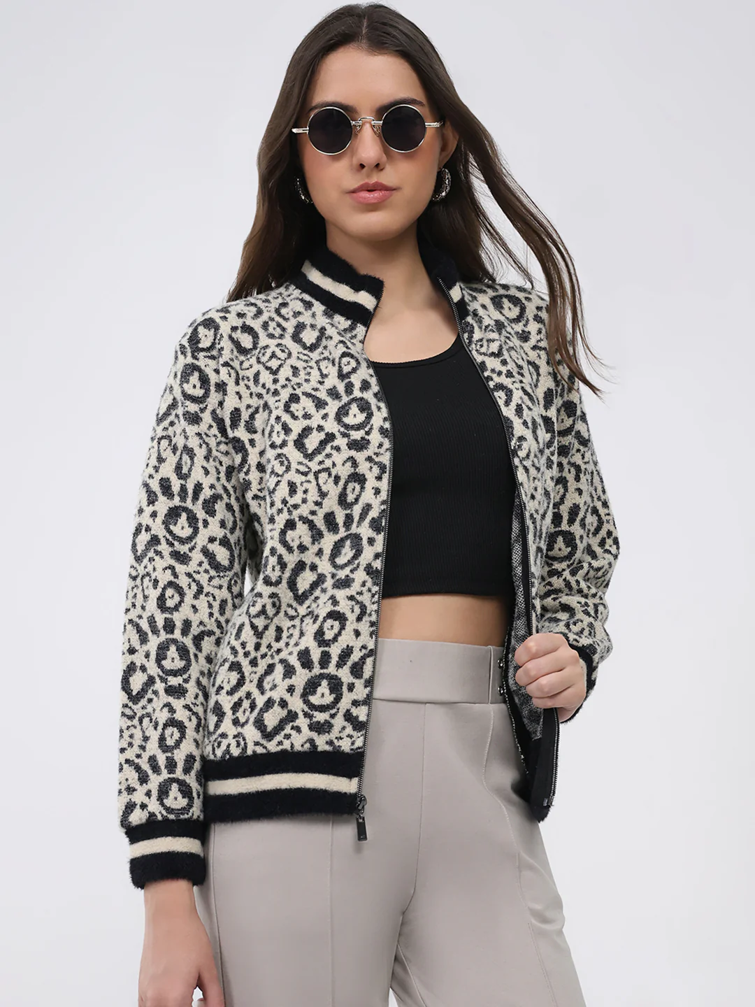 Women Black Printed Round Neck Full Sleeve Sweatshirt - Image 6