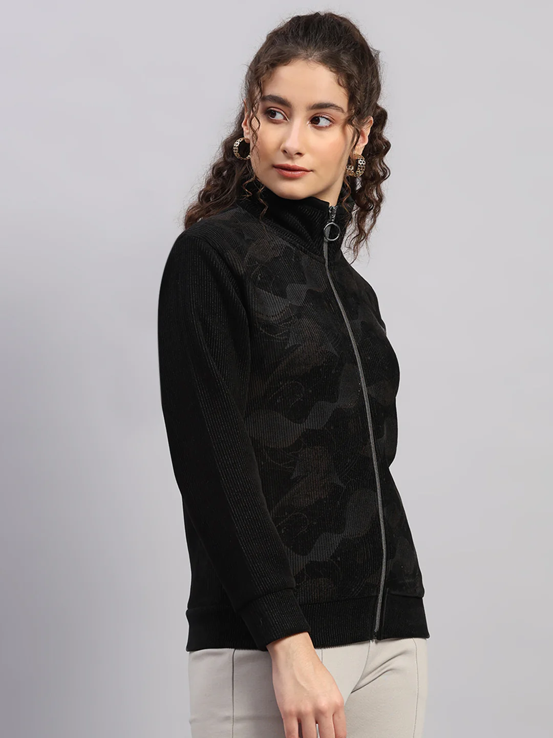 Women Black Printed Round Neck Full Sleeve Sweatshirt - Image 4