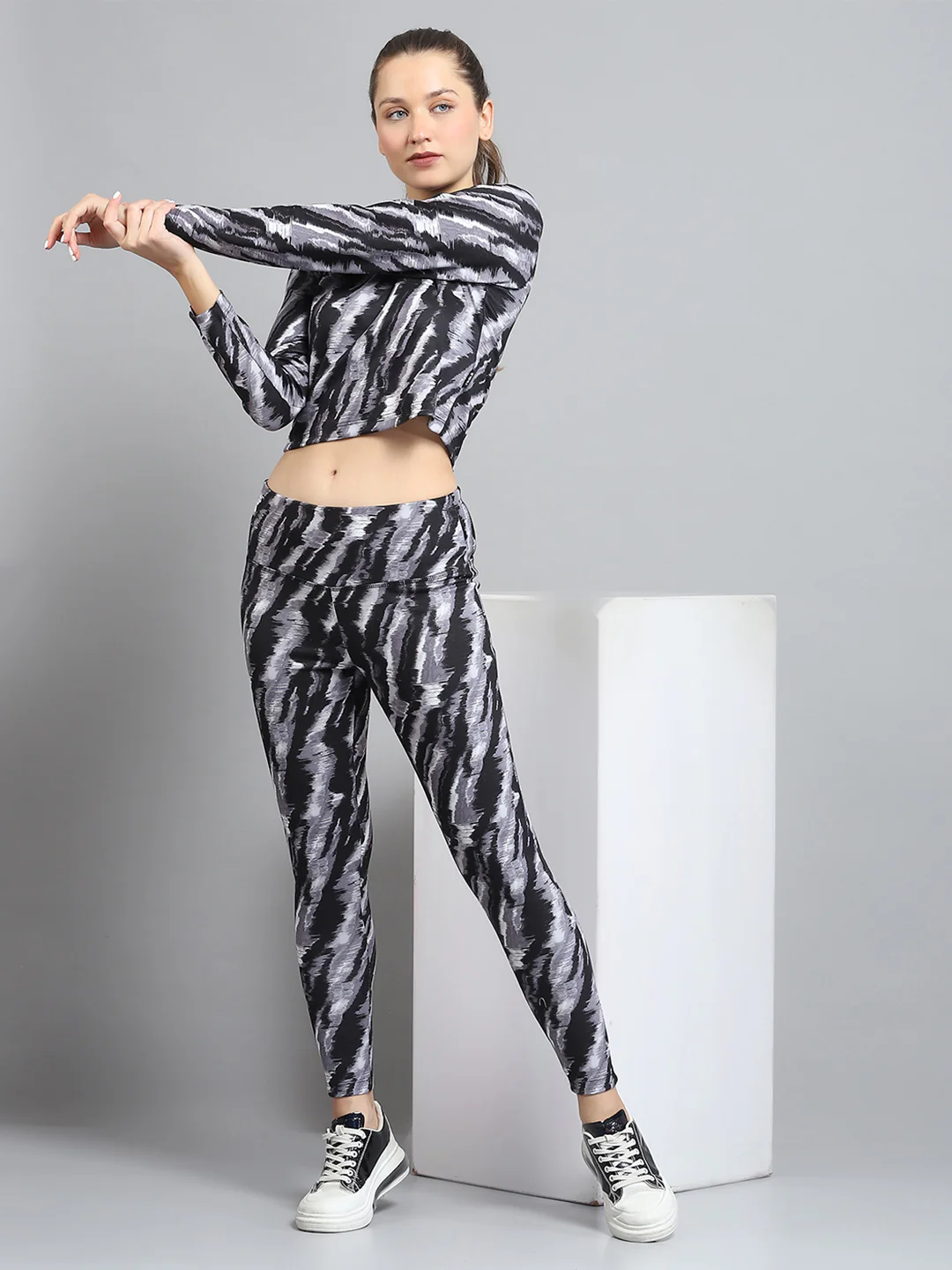 Rock.it Women Black Printed Round Neck Full Sleeve Tracksuit - Image 2