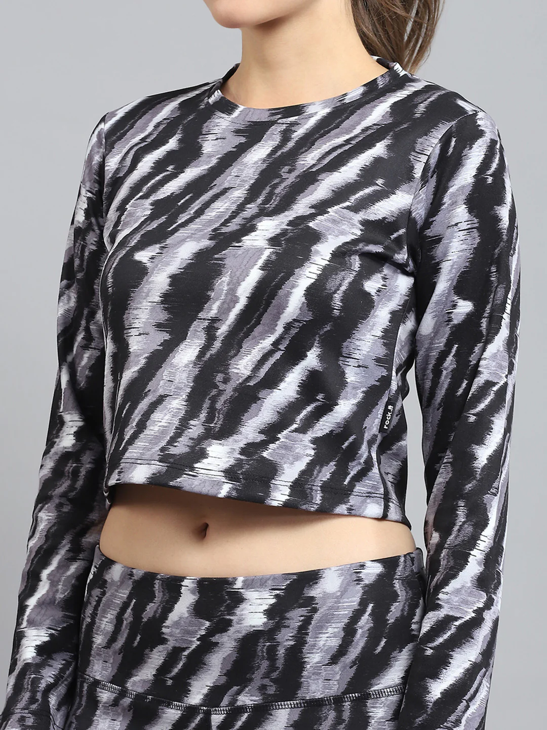 Rock.it Women Black Printed Round Neck Full Sleeve Tracksuit - Image 6
