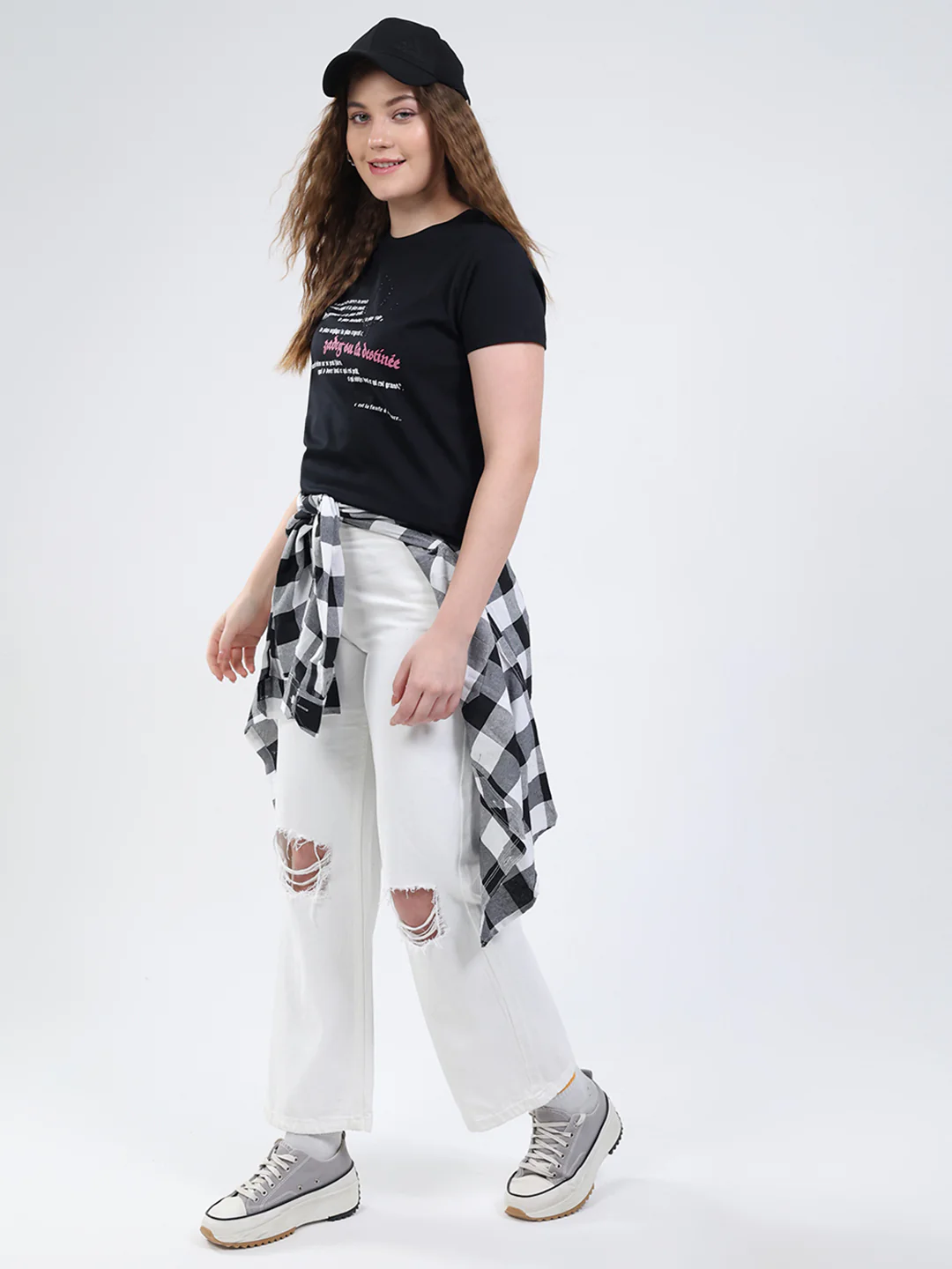 Women Black Printed Round Neck Half Sleeve Top - Image 2