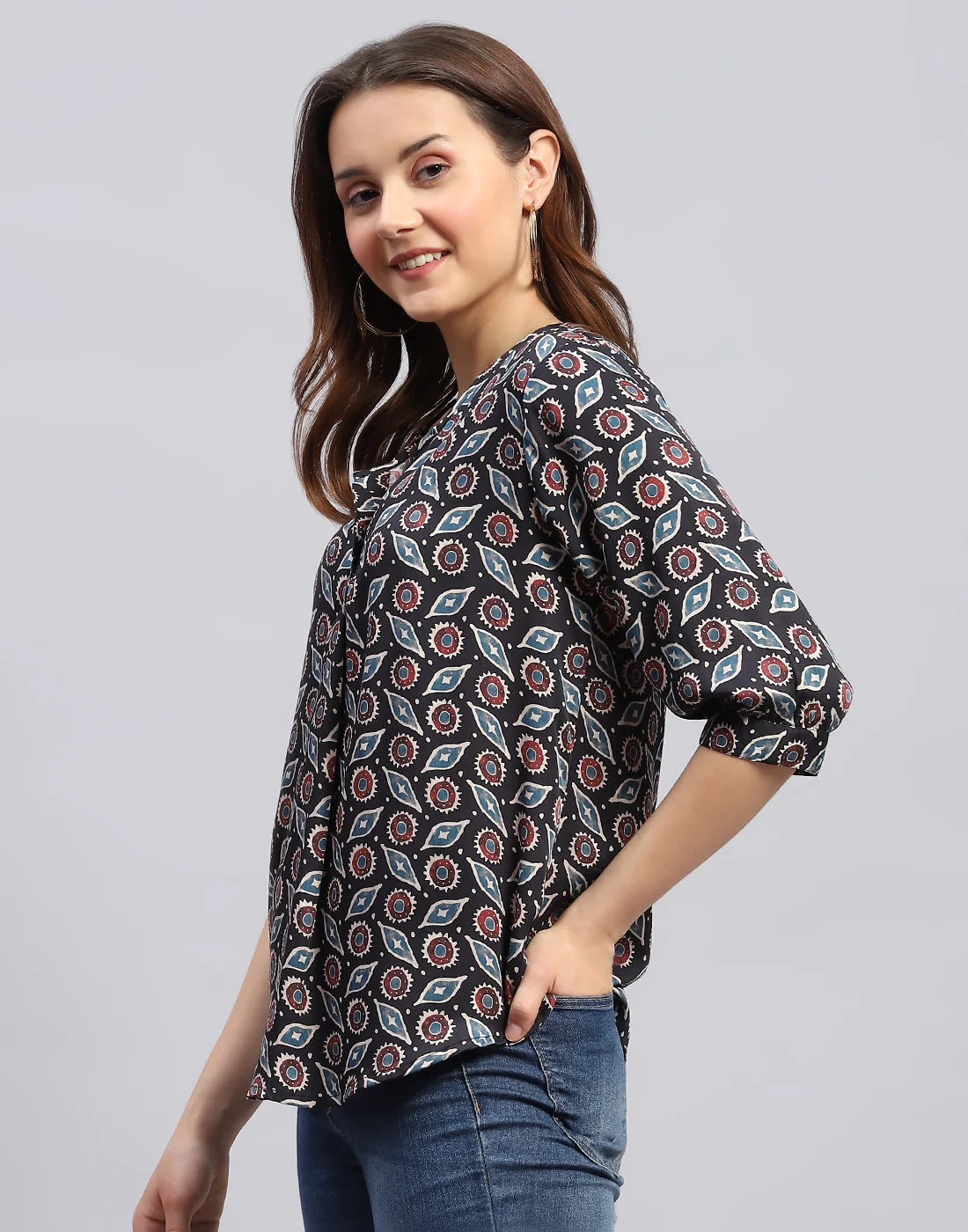 Women Black Printed V Neck 3/4 Sleeve Top - Image 4