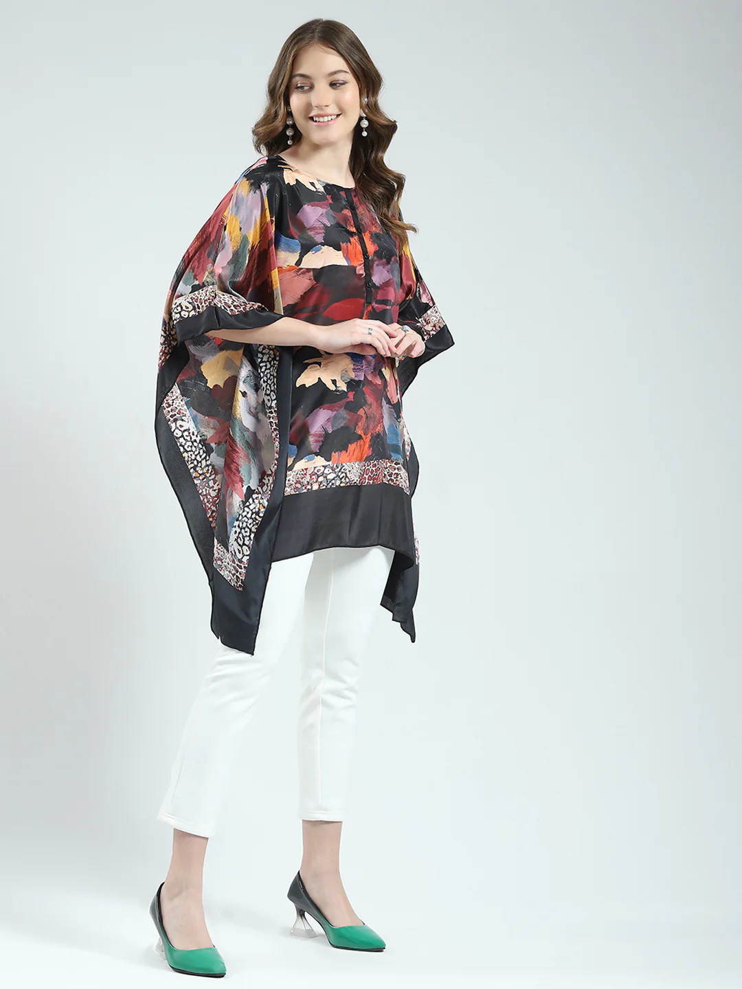 Women Black Printed Round Neck 3/4th Sleeve Poncho - Image 4
