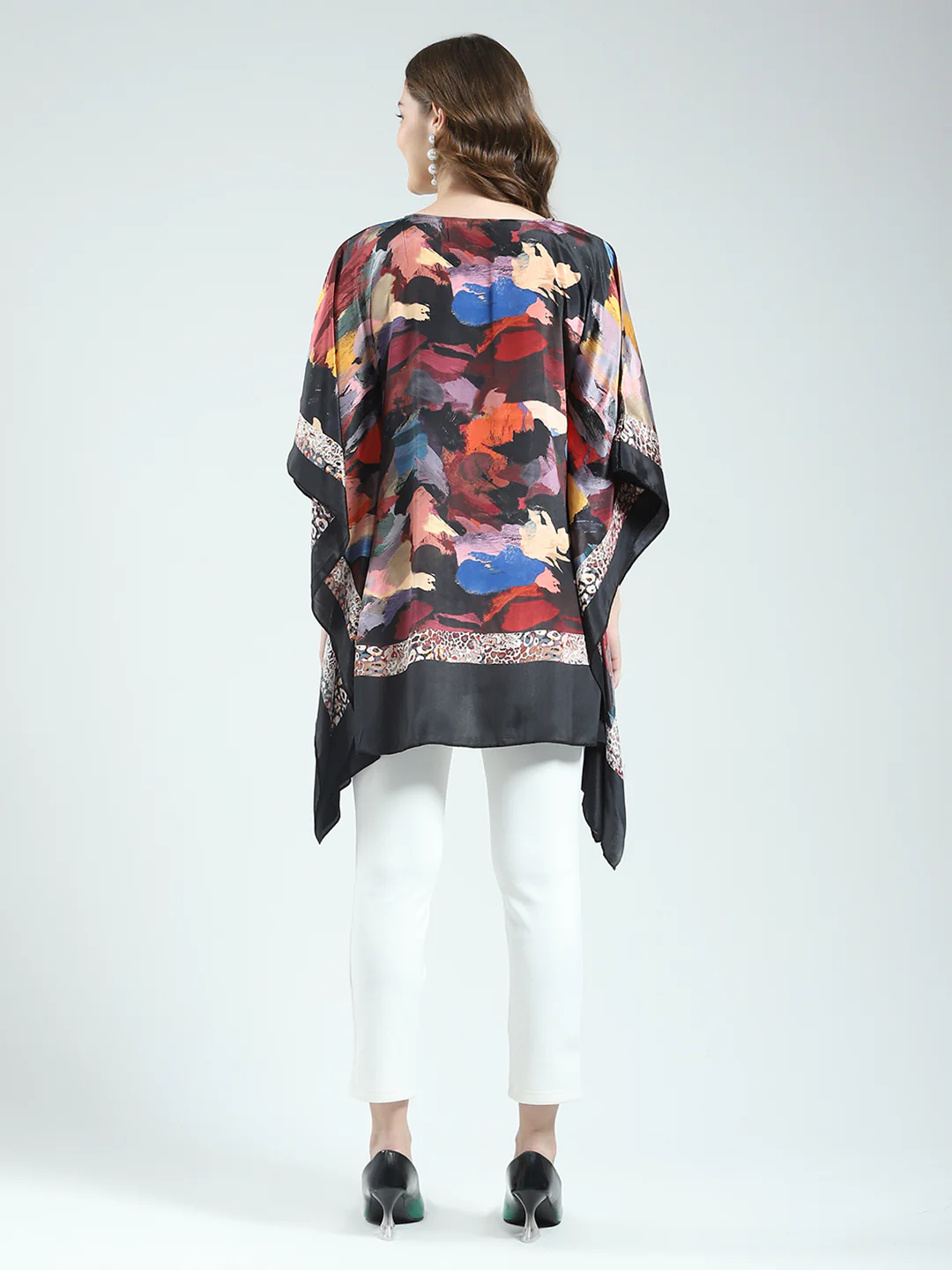 Women Black Printed Round Neck 3/4th Sleeve Poncho - Image 5