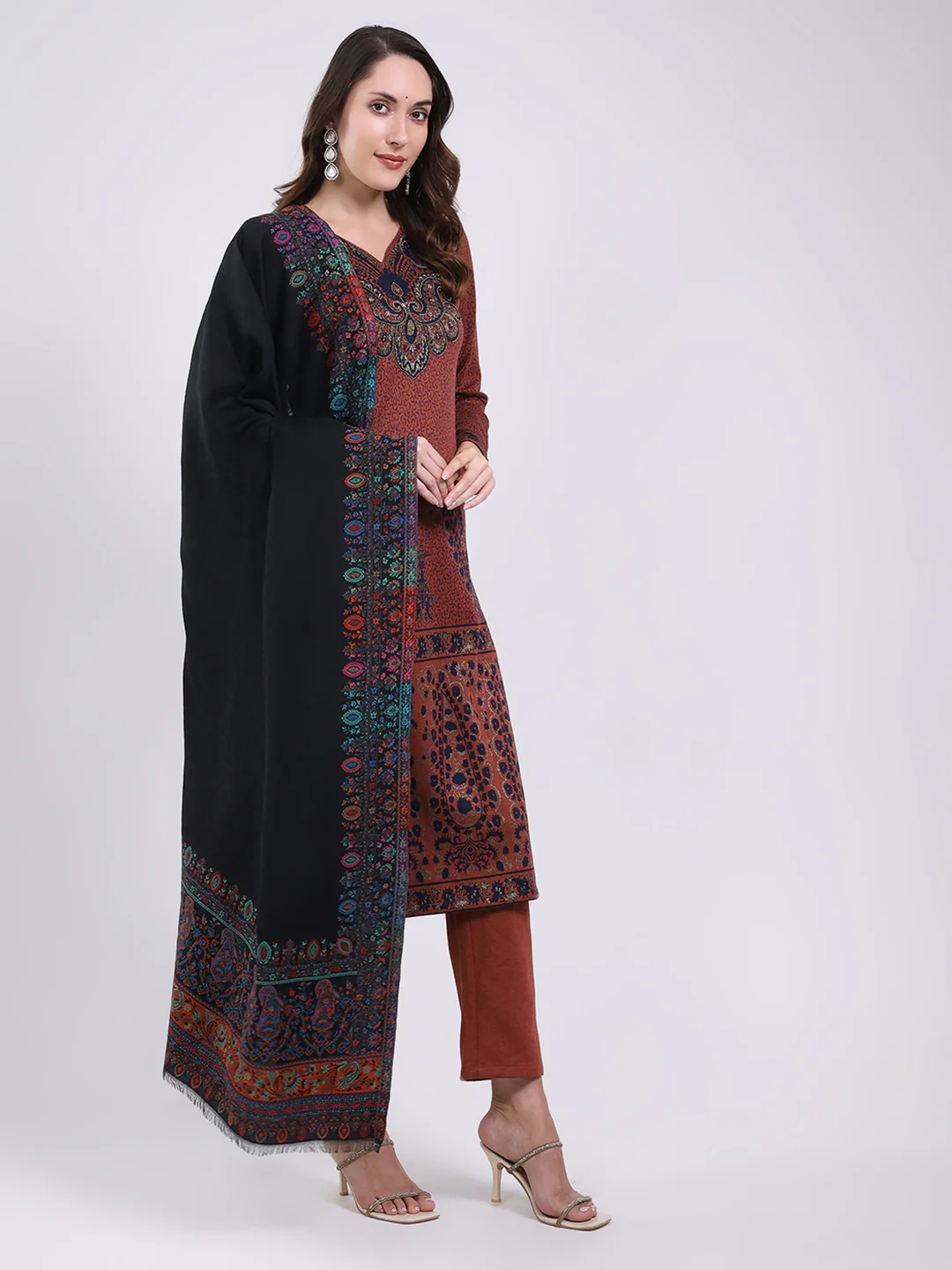 Women Black Printed Wool Blend Shawl - Image 4