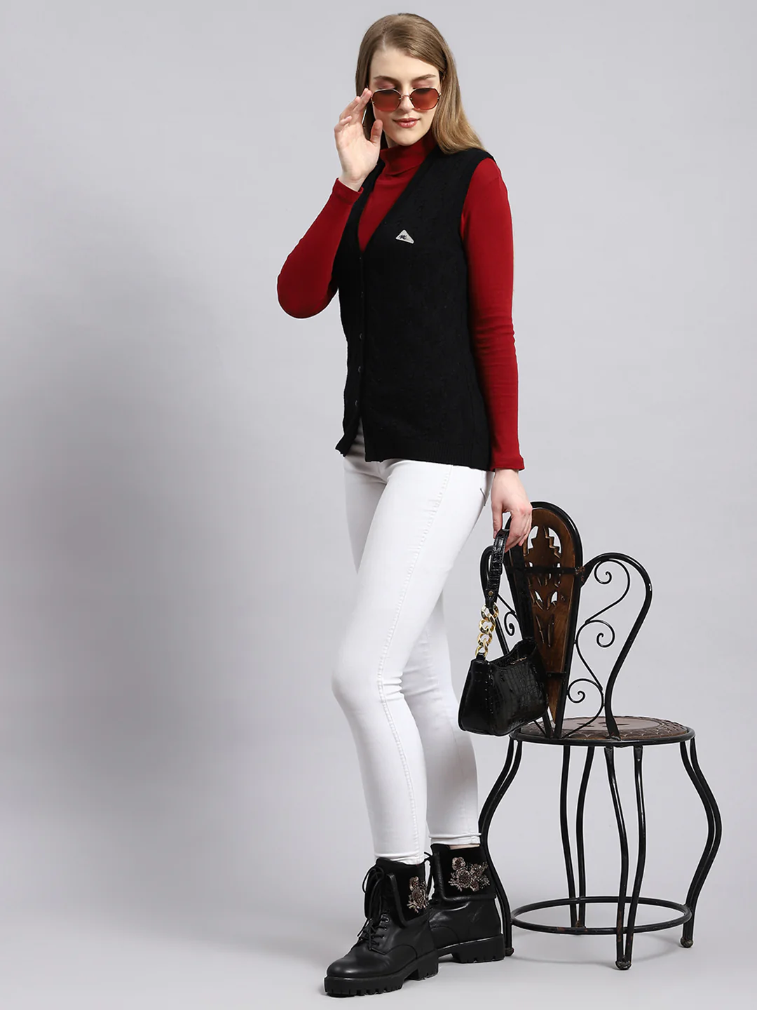 Women Black Self Cardigan - Image 5